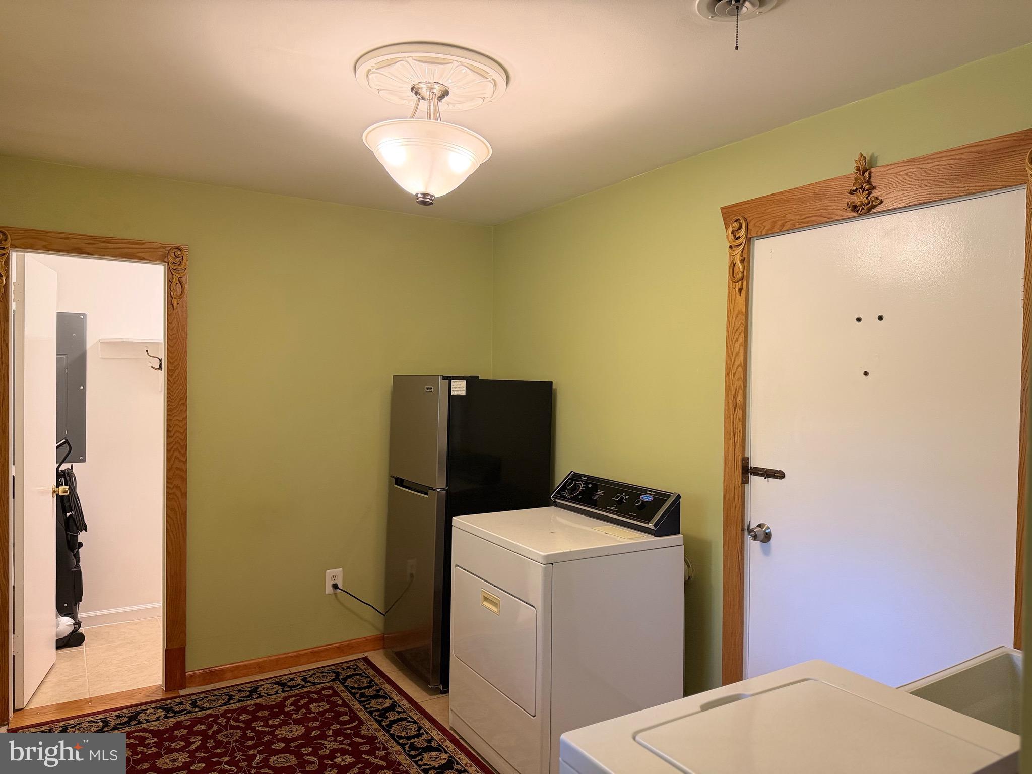 PIKESVILLE - Residential