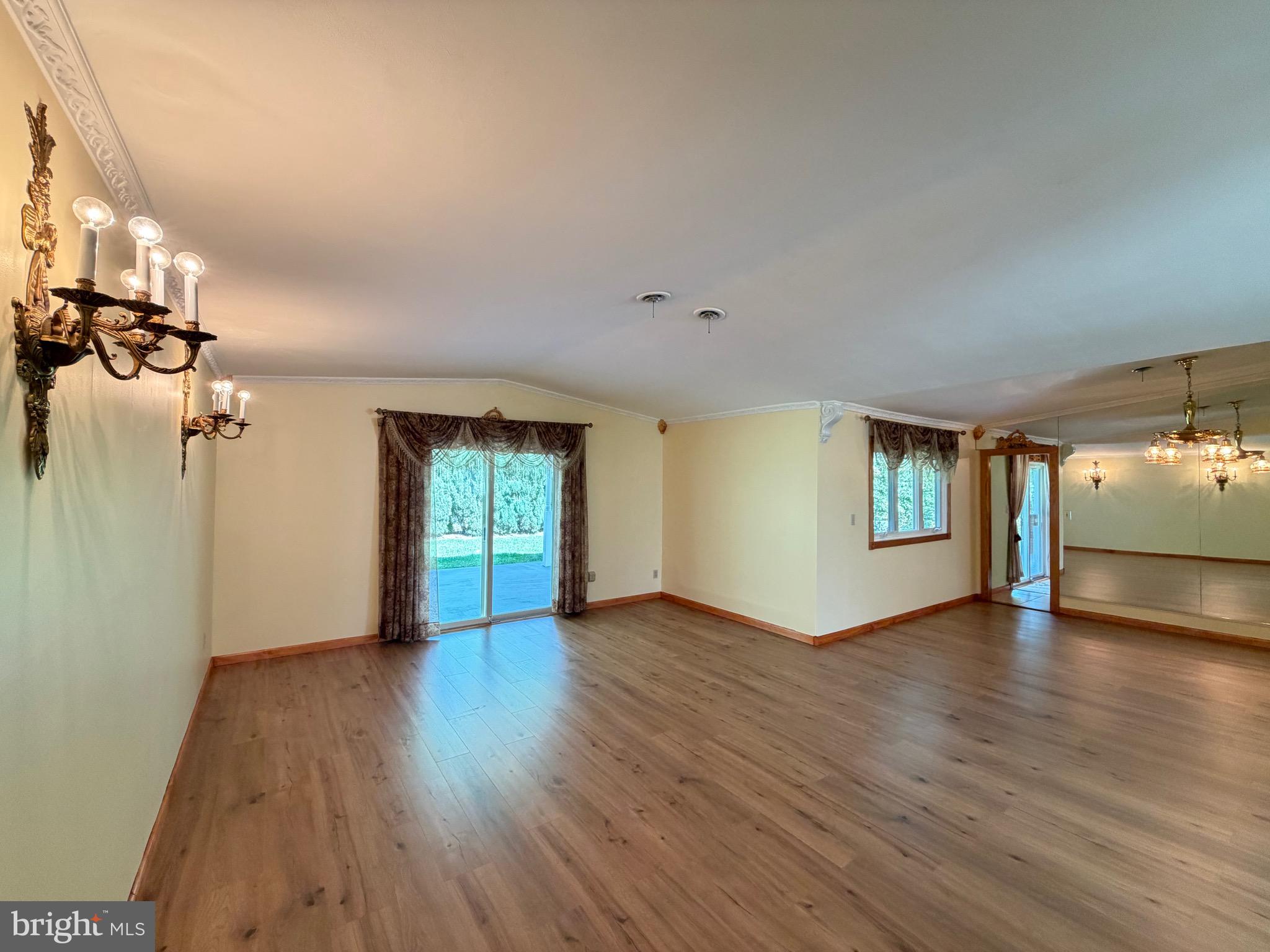 PIKESVILLE - Residential