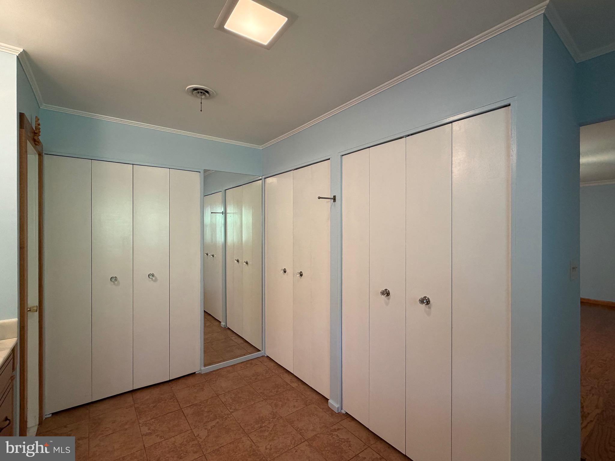 PIKESVILLE - Residential