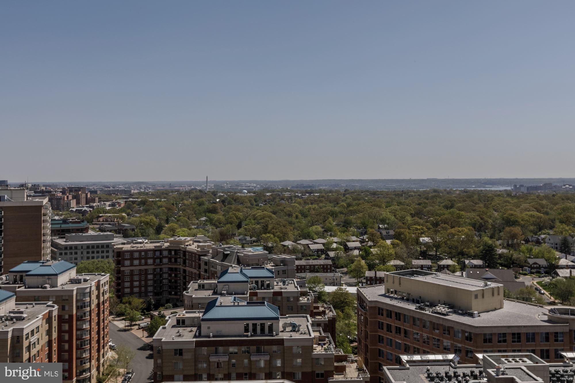 RESIDENCES AT LIBERTY CENTER - Residential Lease