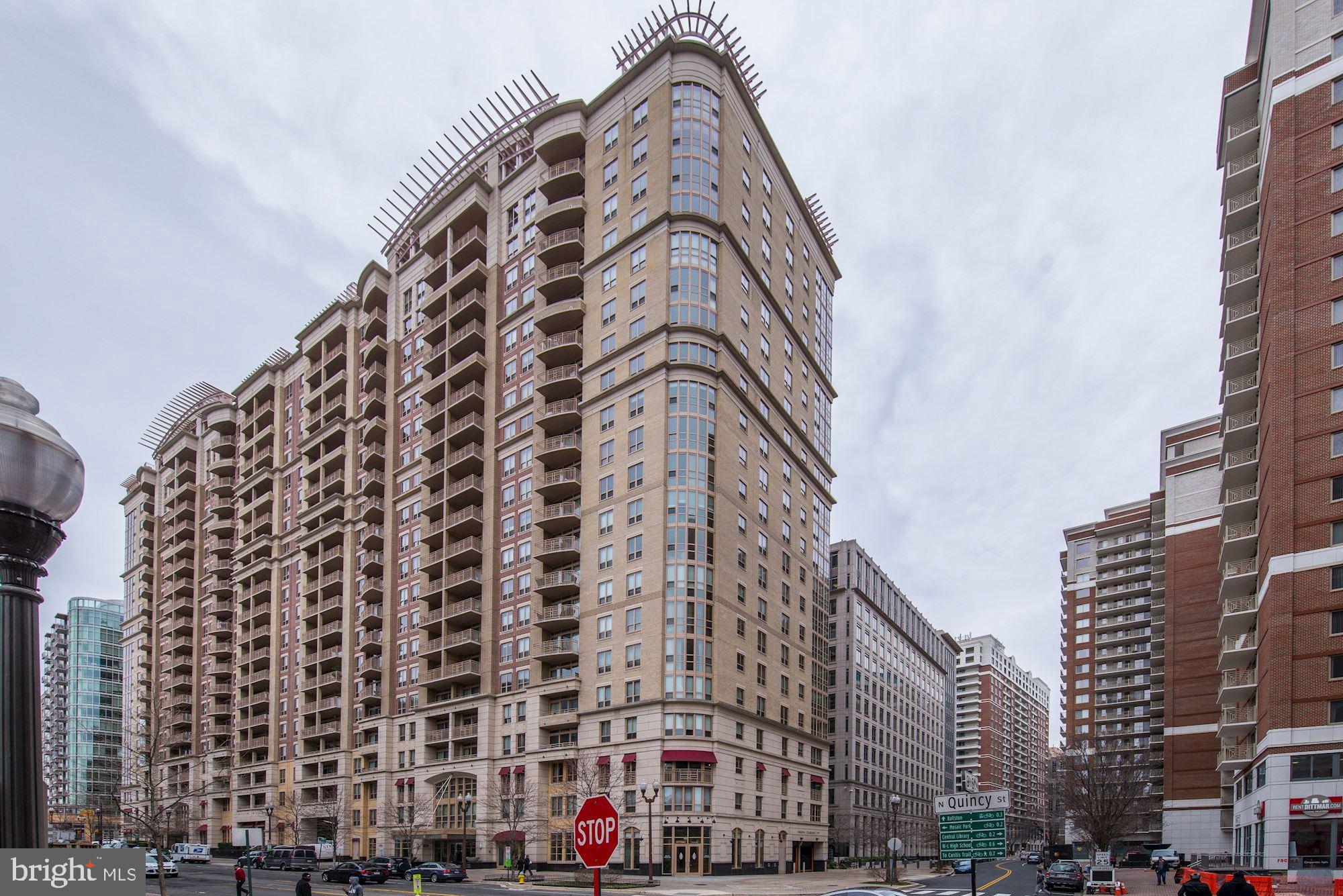 RESIDENCES AT LIBERTY CENTER - Residential Lease