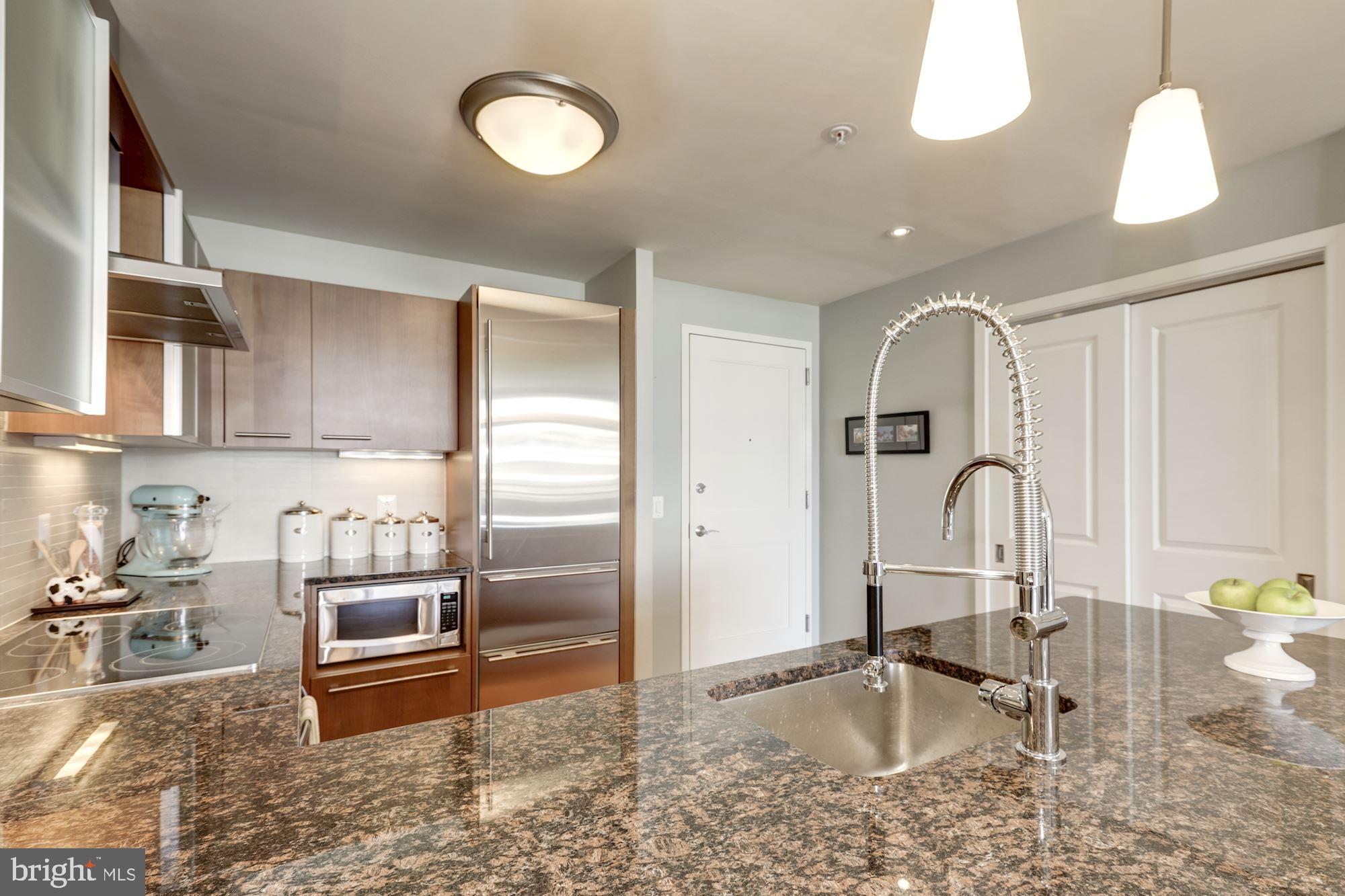 RESIDENCES AT LIBERTY CENTER - Residential Lease