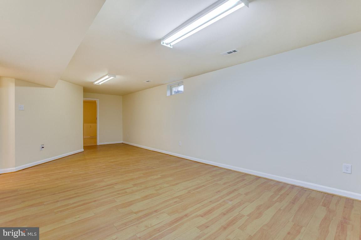 OAKLAND MILLS - Residential