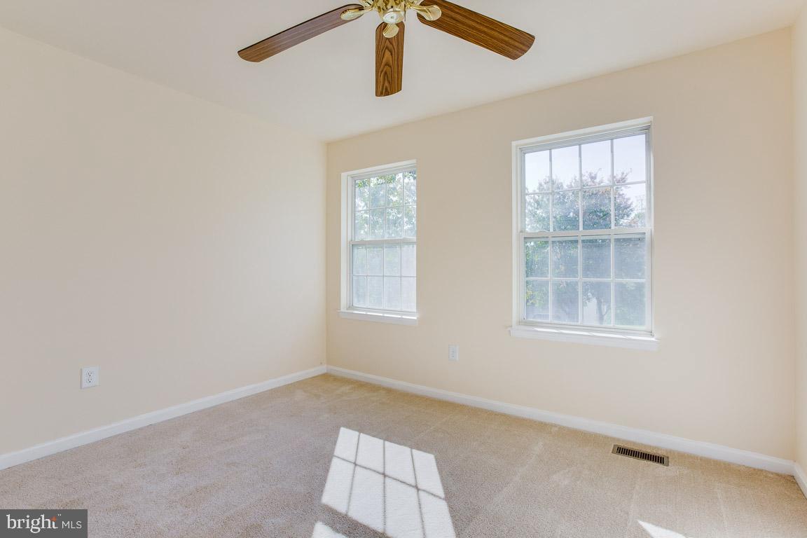 OAKLAND MILLS - Residential