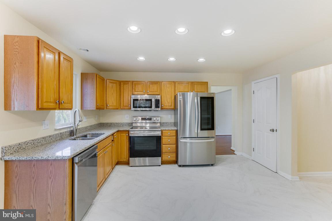 OAKLAND MILLS - Residential