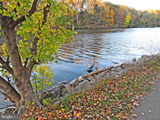 OAKLAND MILLS - Residential