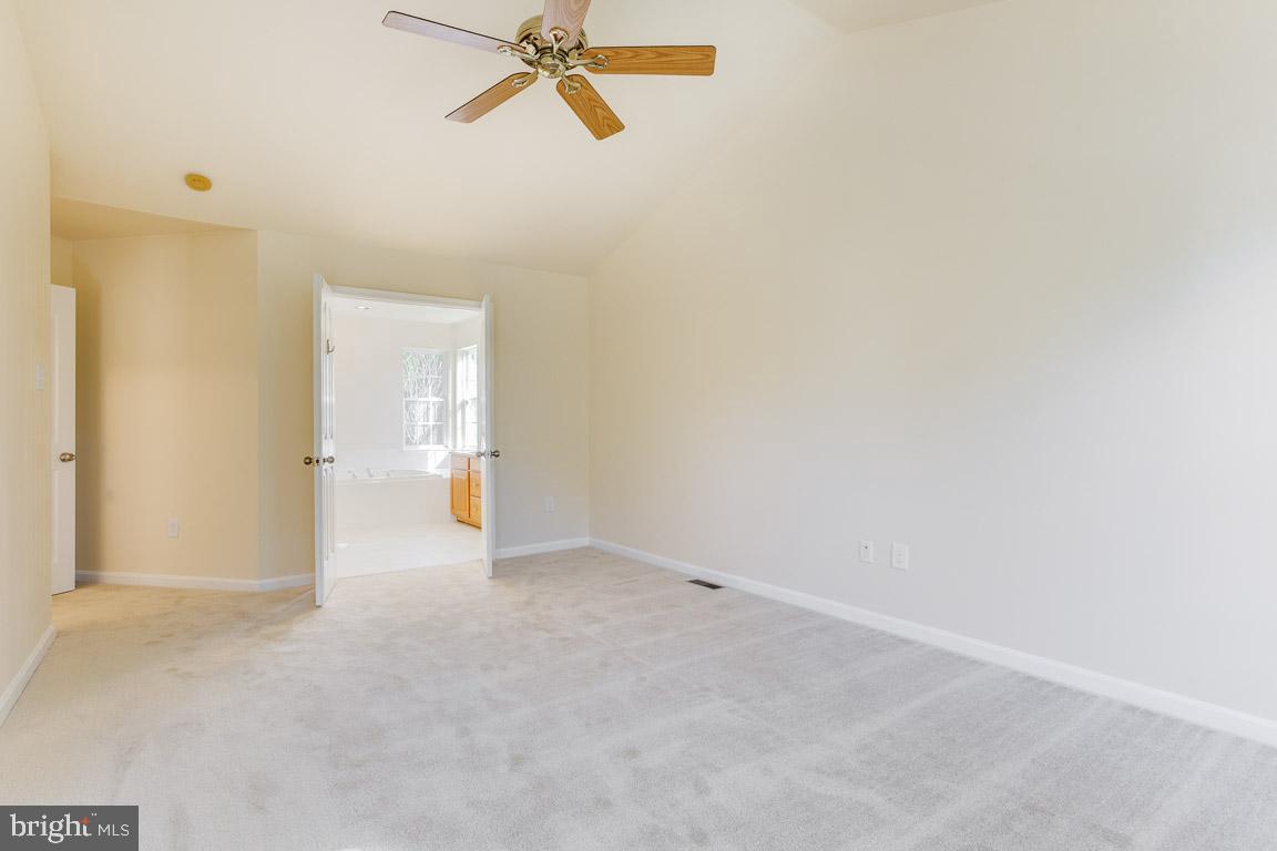 OAKLAND MILLS - Residential