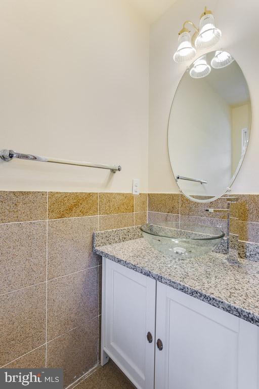 OAKLAND MILLS - Residential