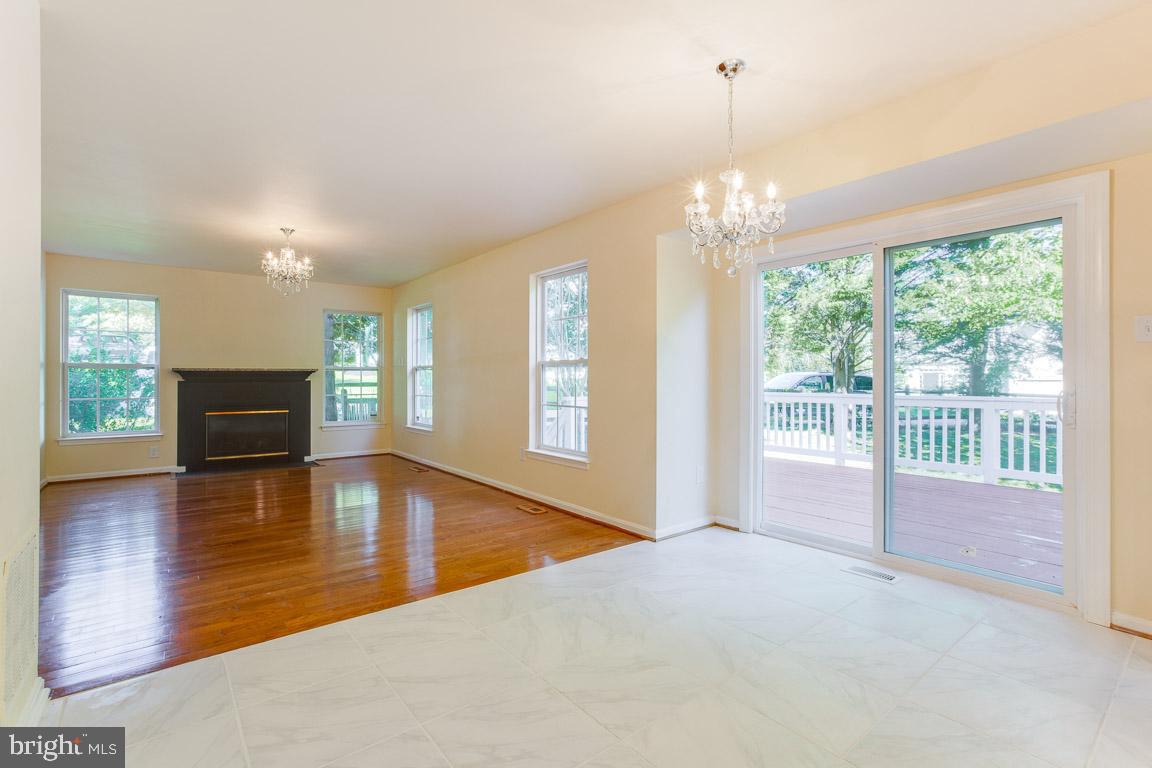 OAKLAND MILLS - Residential