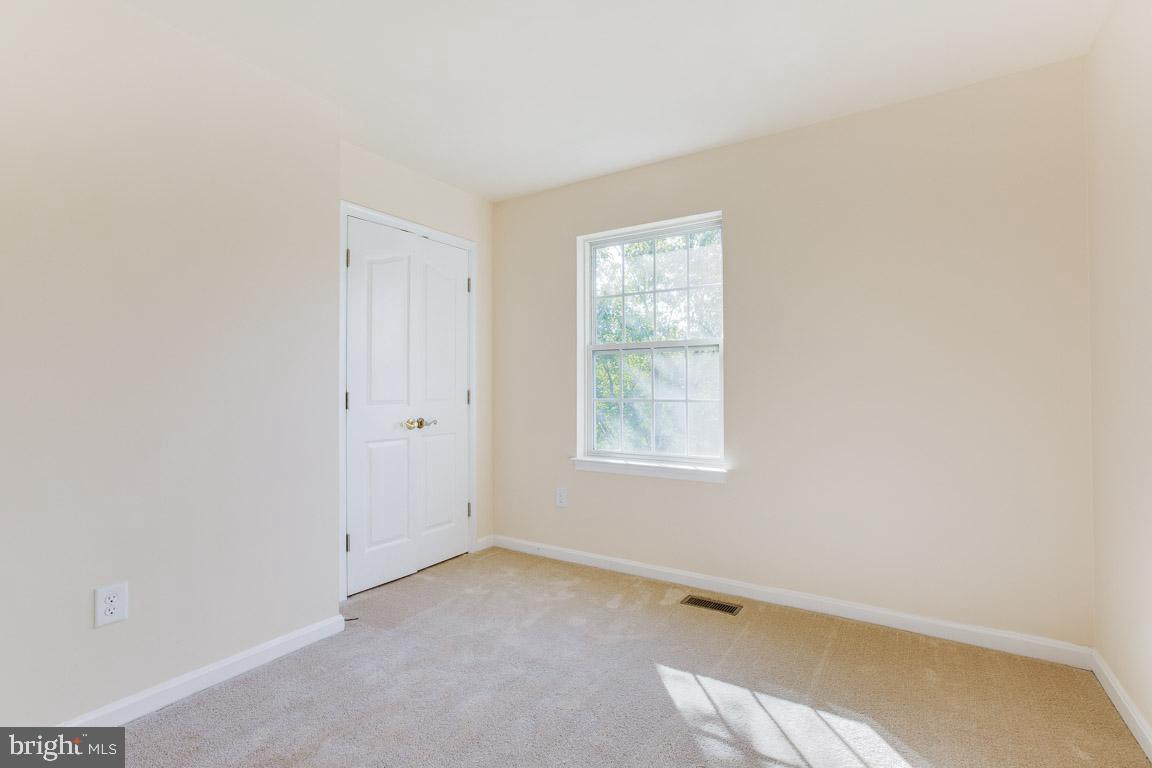 OAKLAND MILLS - Residential