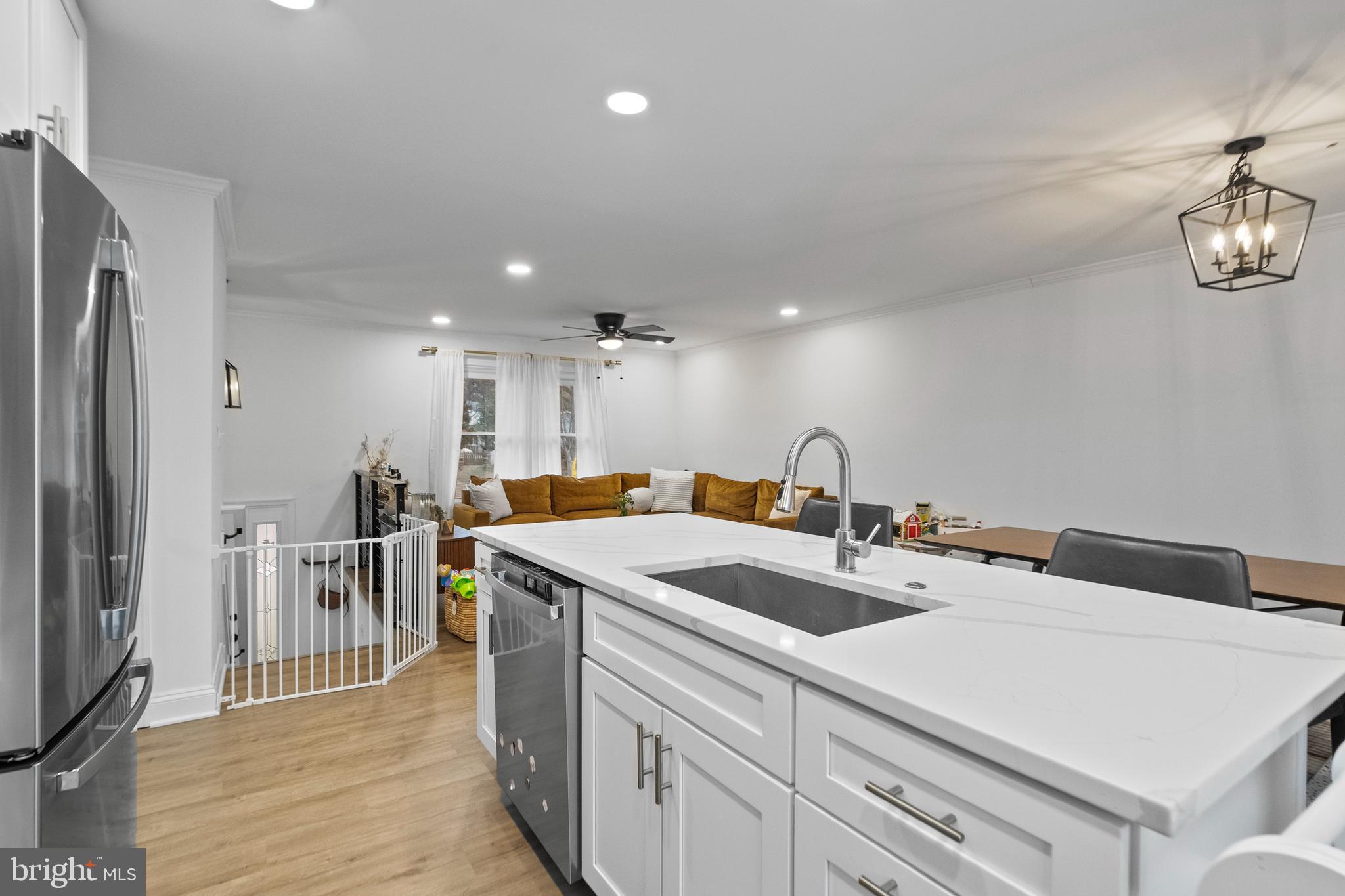 OAKLAND MILLS - Residential