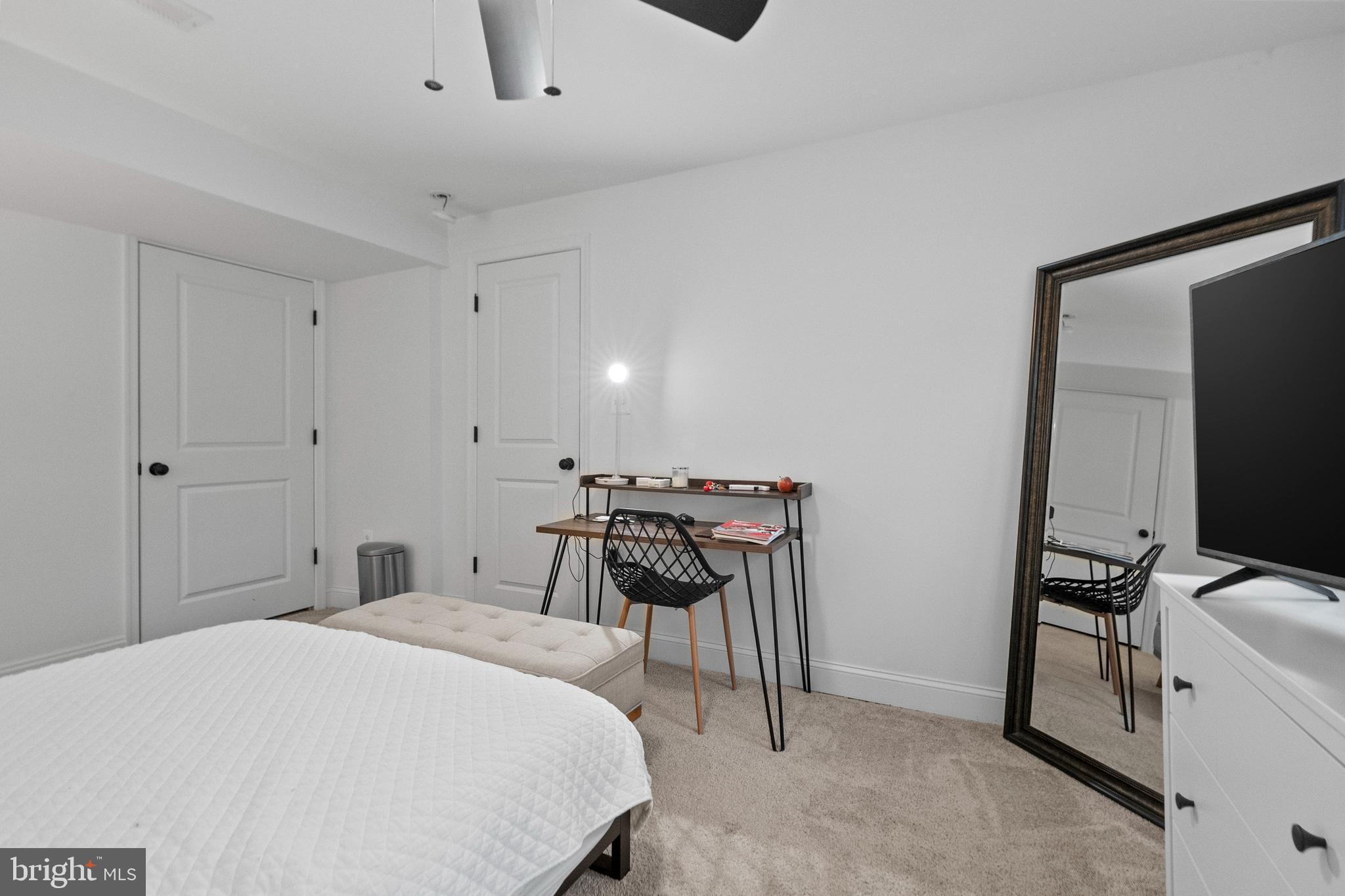 OAKLAND MILLS - Residential