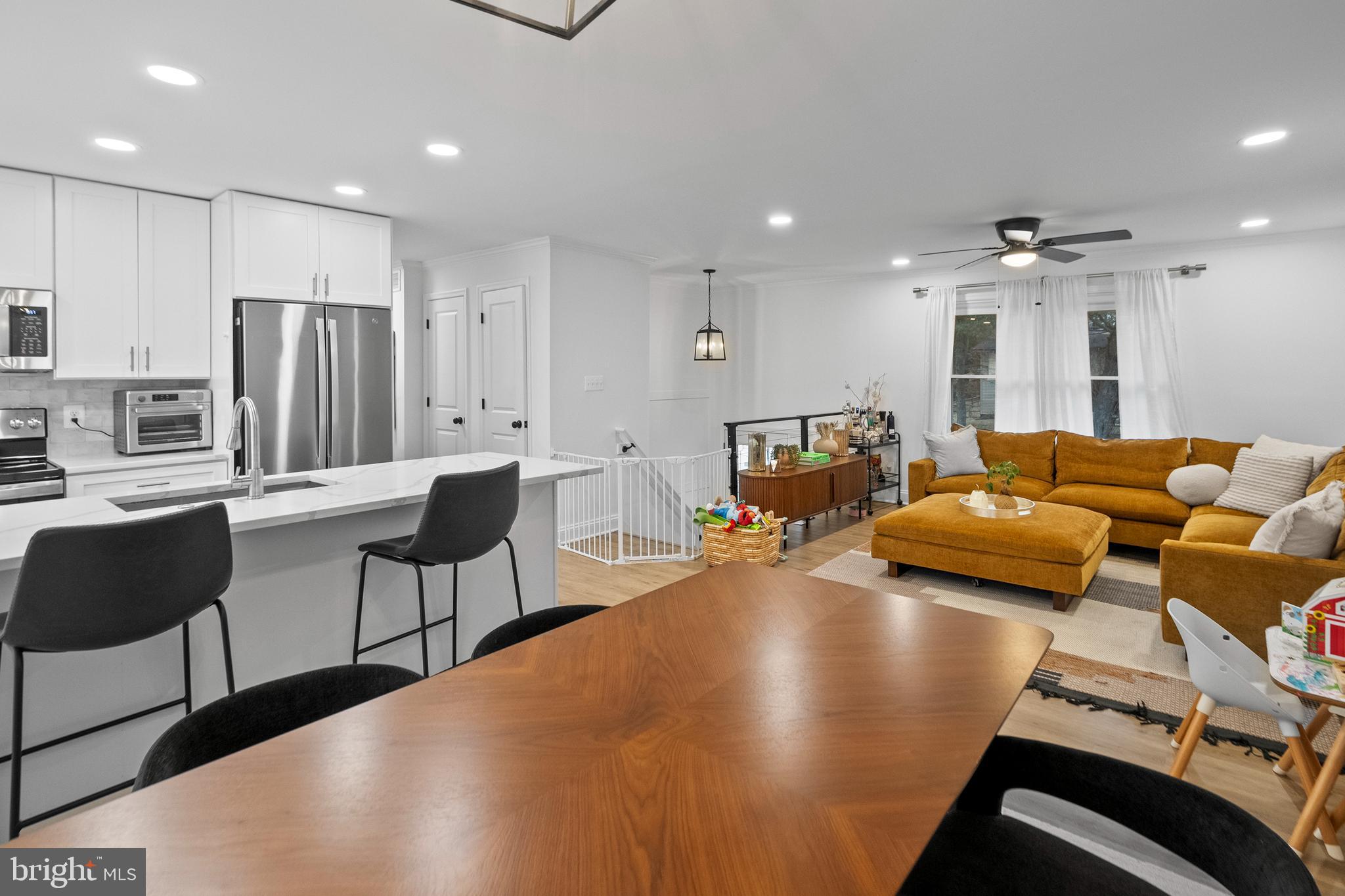 OAKLAND MILLS - Residential