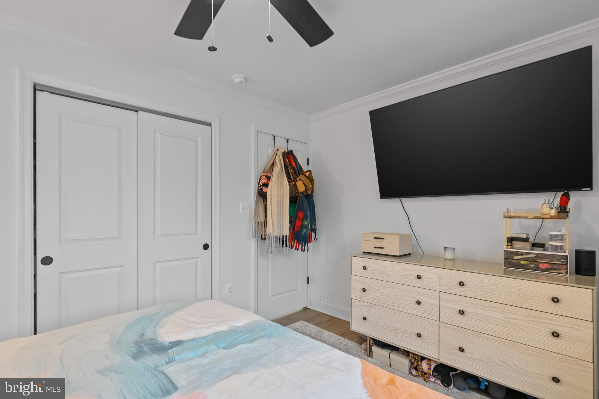 OAKLAND MILLS - Residential