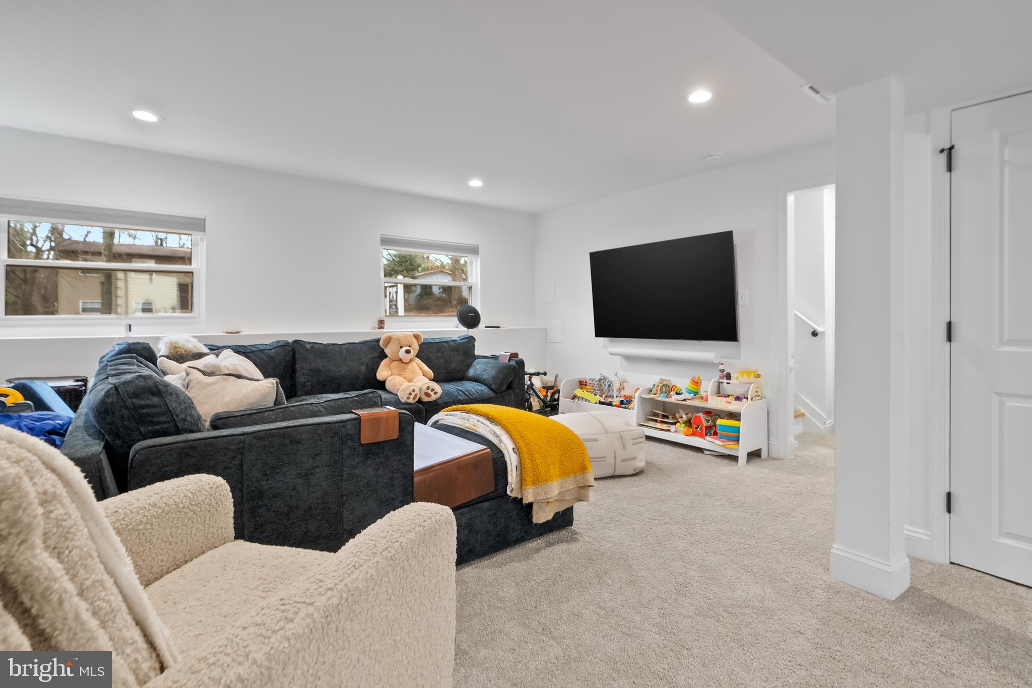 OAKLAND MILLS - Residential