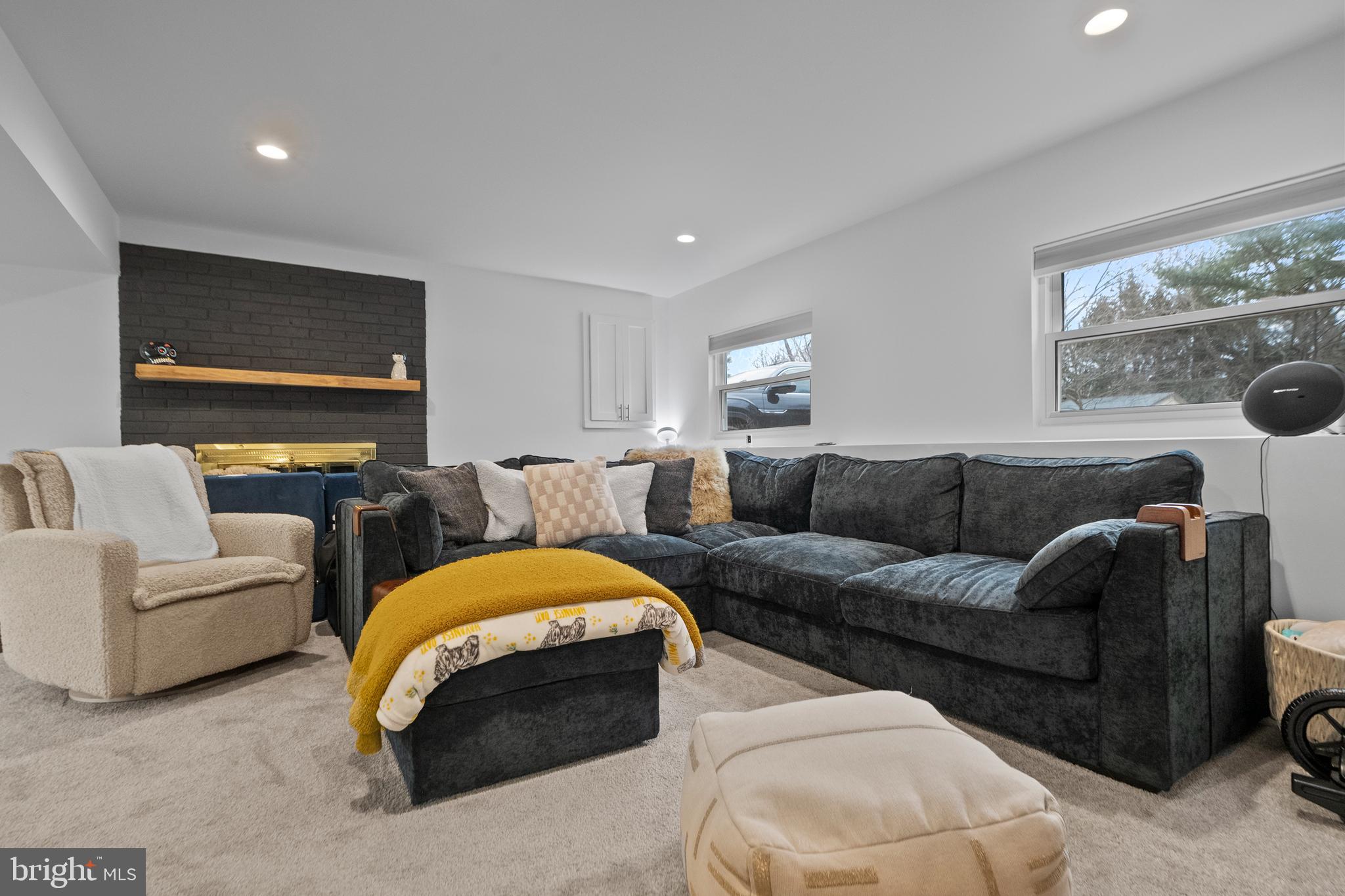 OAKLAND MILLS - Residential