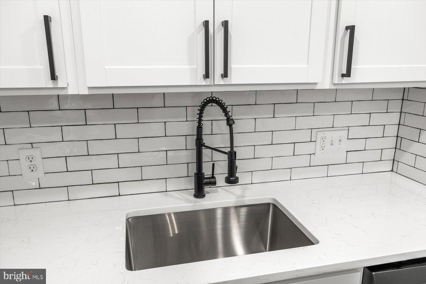 BATTLE PARK LAKES - Residential