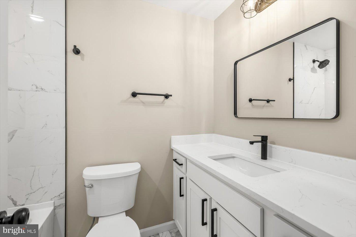 BATTLE PARK LAKES - Residential