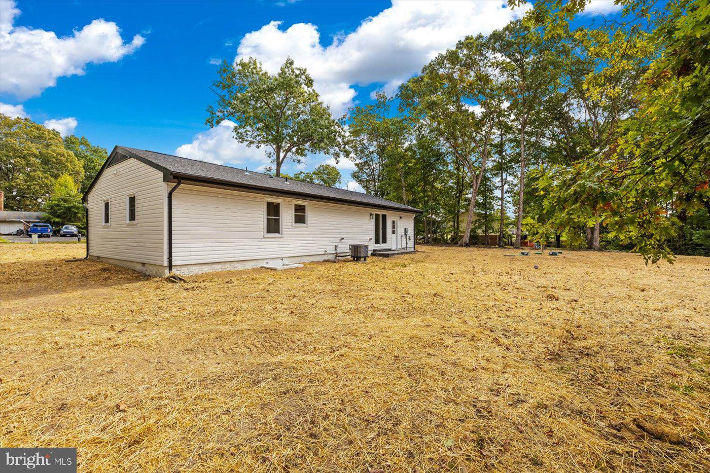 BATTLE PARK LAKES - Residential