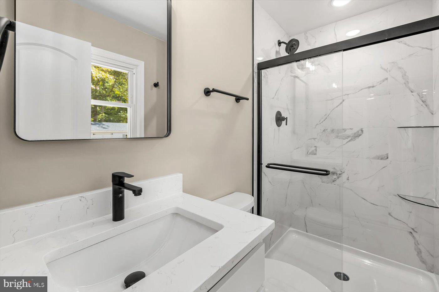 BATTLE PARK LAKES - Residential