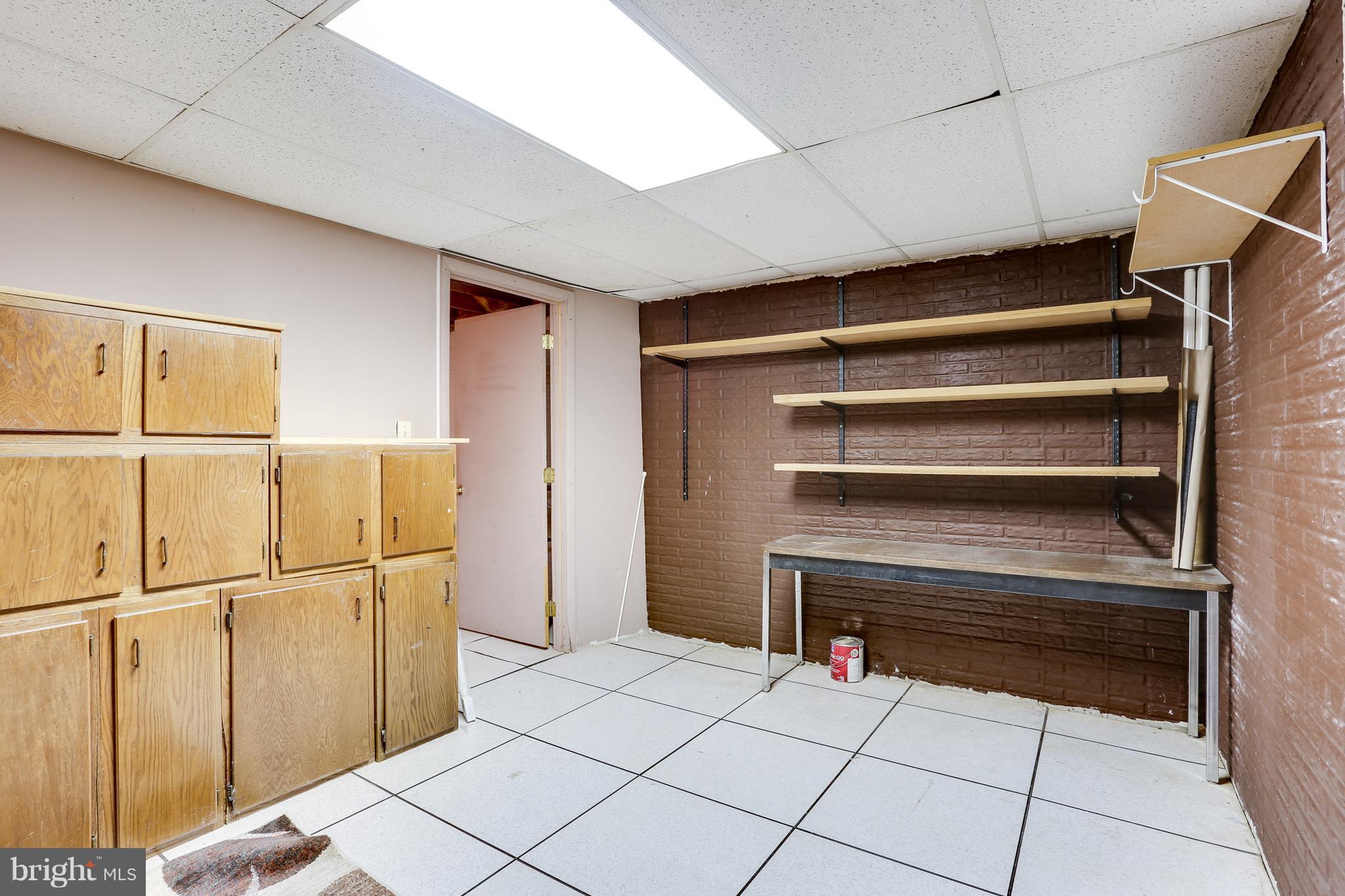 BISHOPS GARTH - Residential