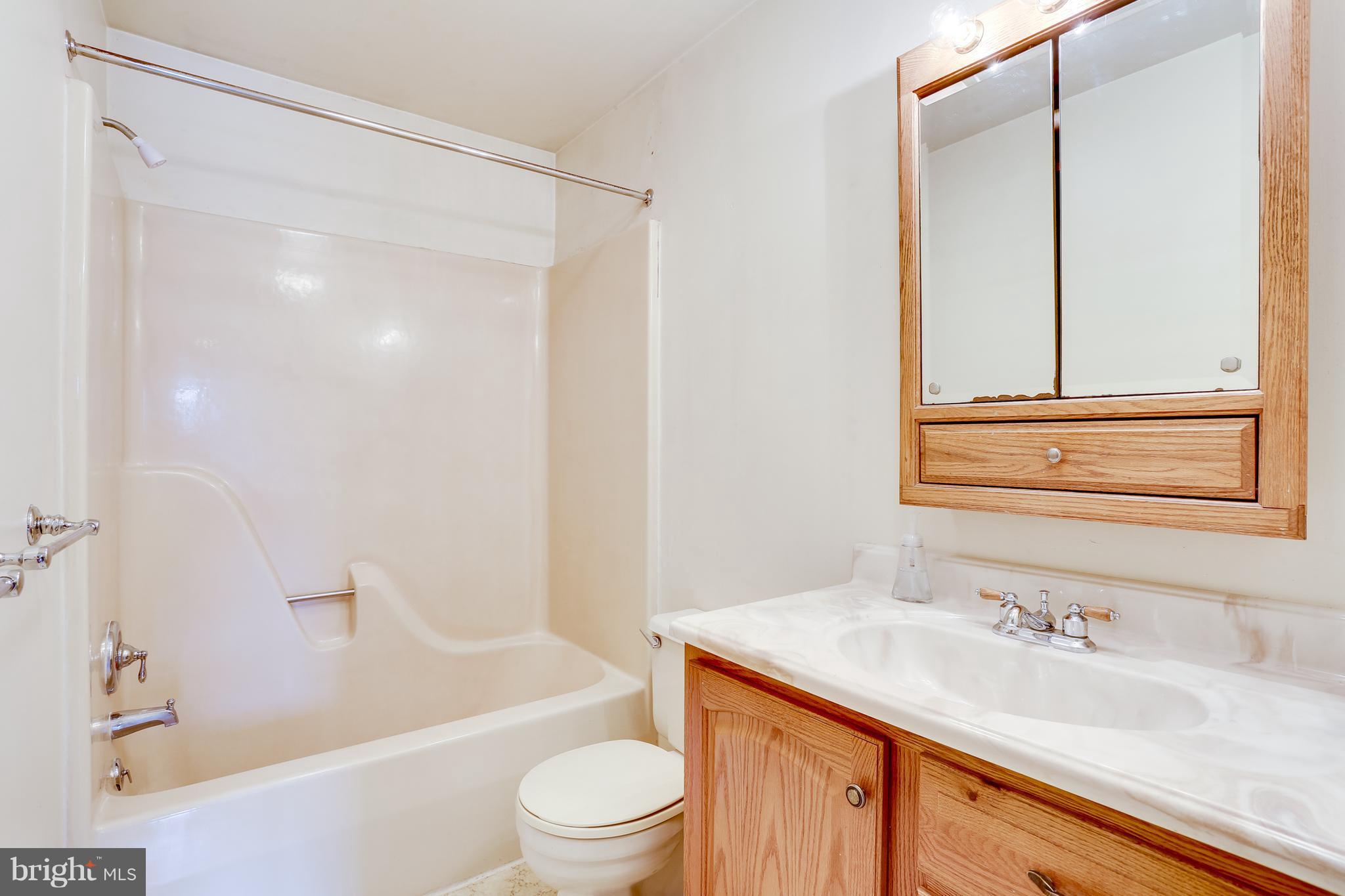 BISHOPS GARTH - Residential