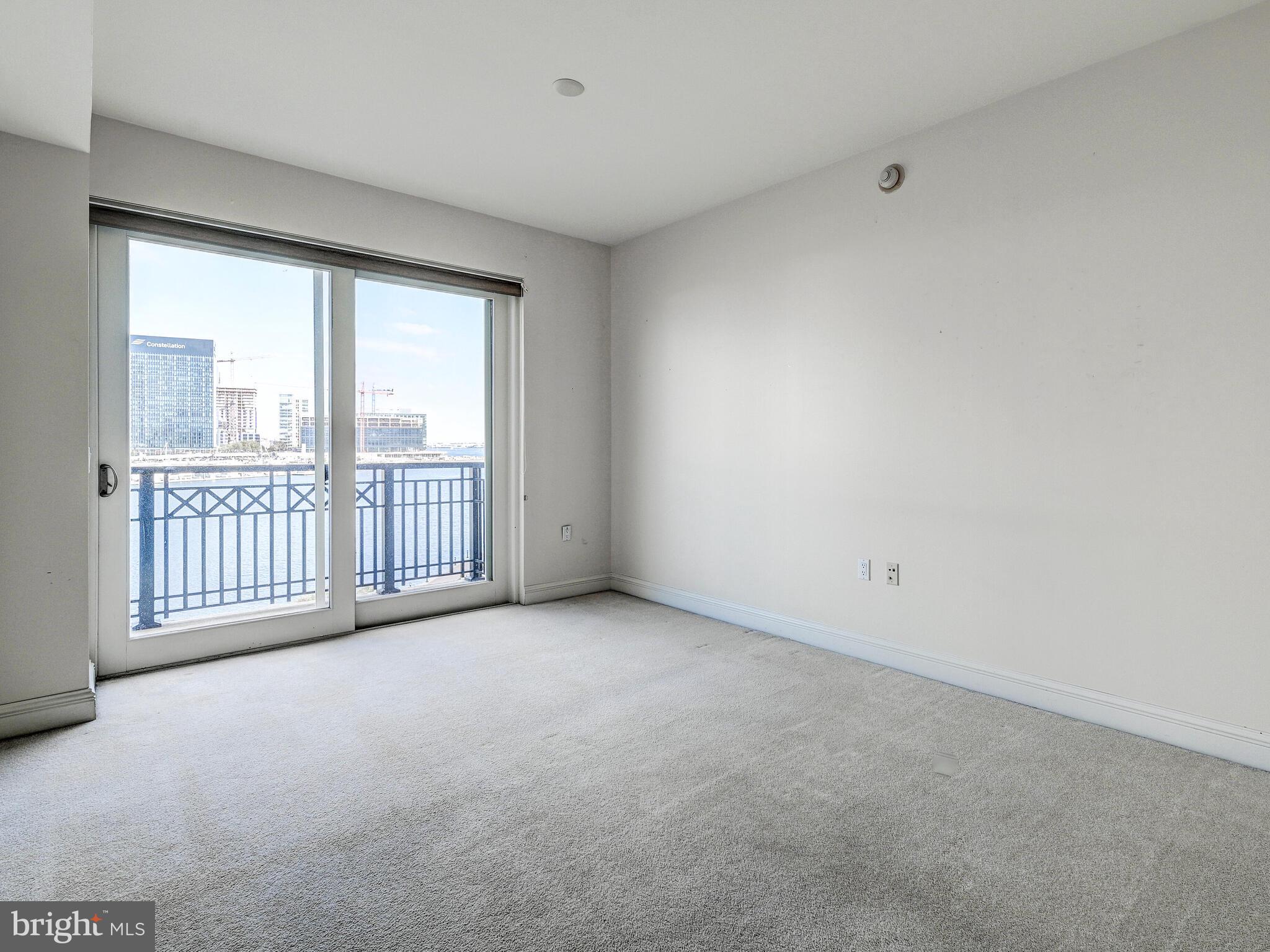 THE RITZ-CARLTON RESIDENCES - Residential Lease