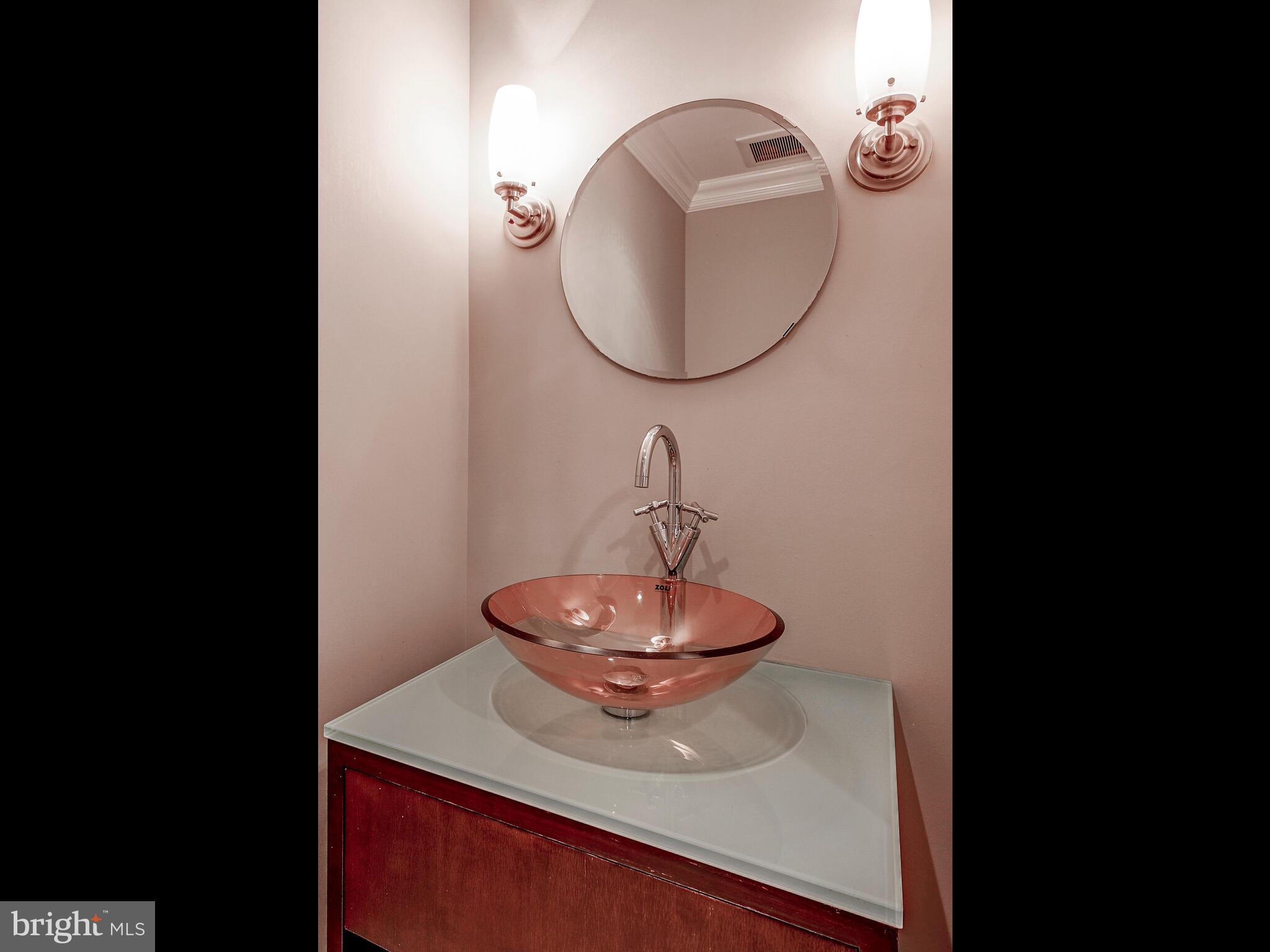 THE RITZ-CARLTON RESIDENCES - Residential Lease