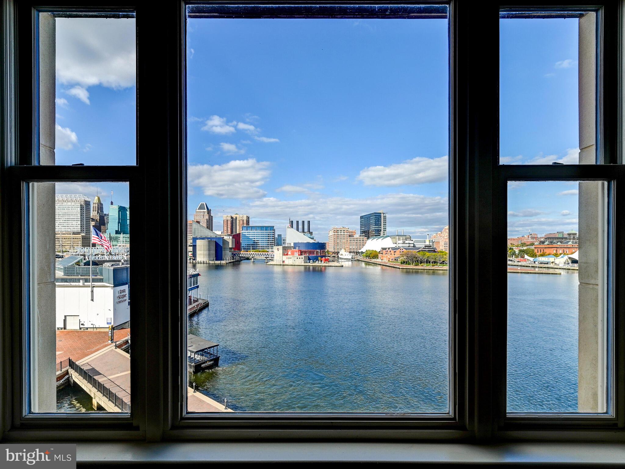 THE RITZ-CARLTON RESIDENCES - Residential Lease