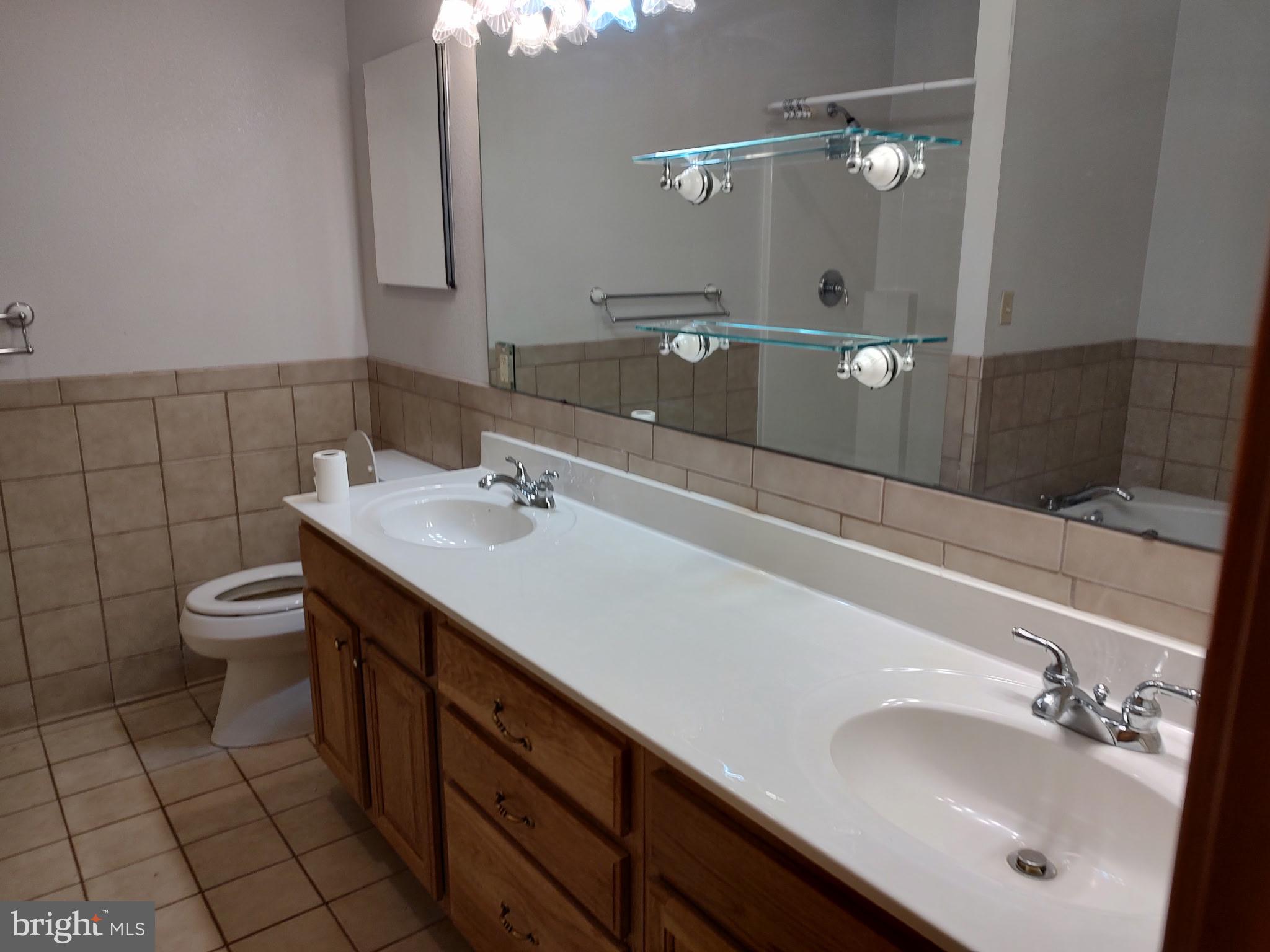 TOWN OF ORANGE - Residential Lease