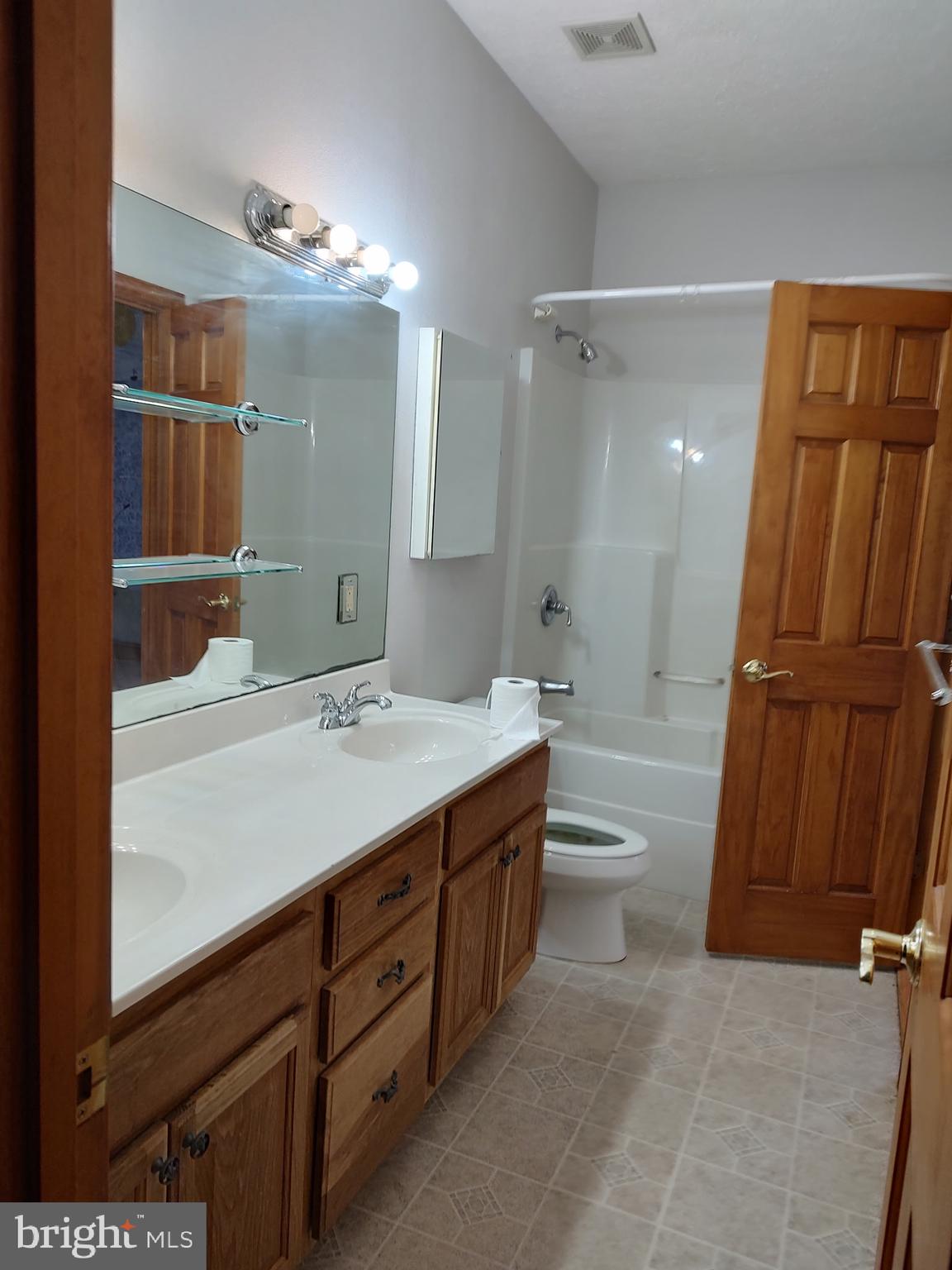 TOWN OF ORANGE - Residential Lease