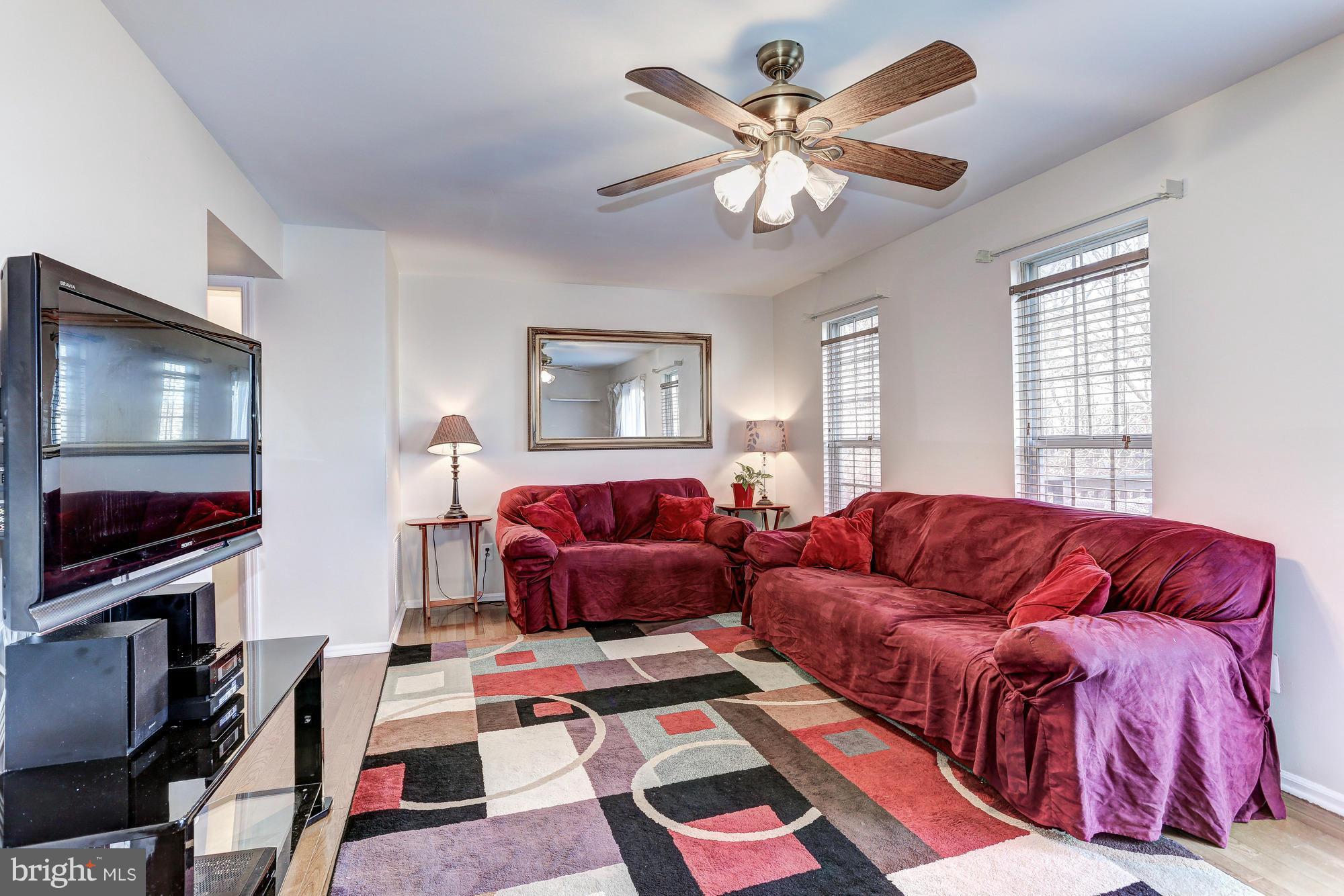 LONDON TOWN WEST - Residential