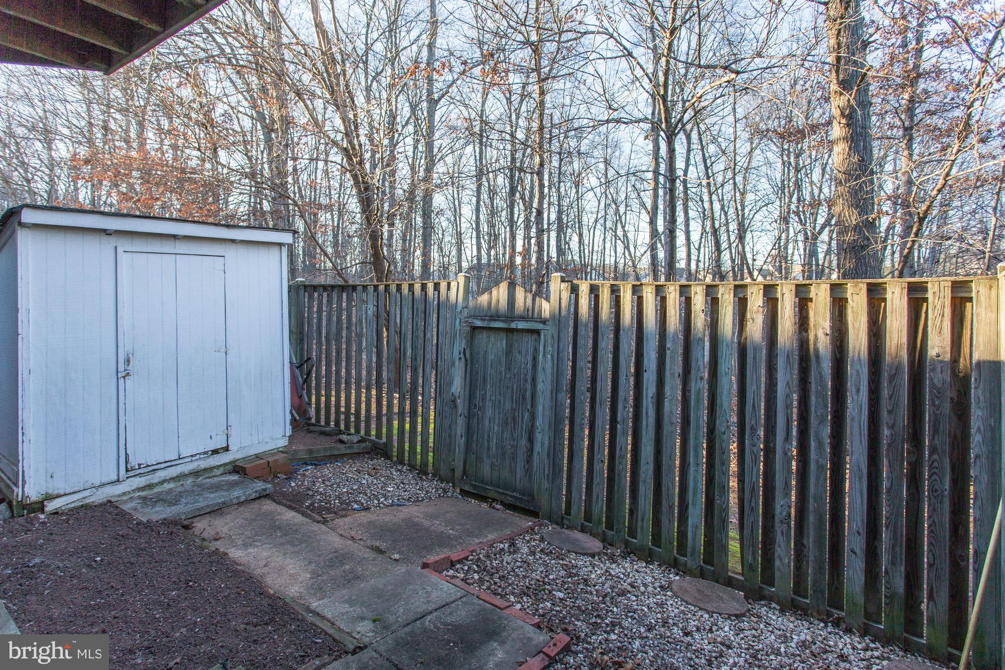 LONDON TOWN WEST - Residential