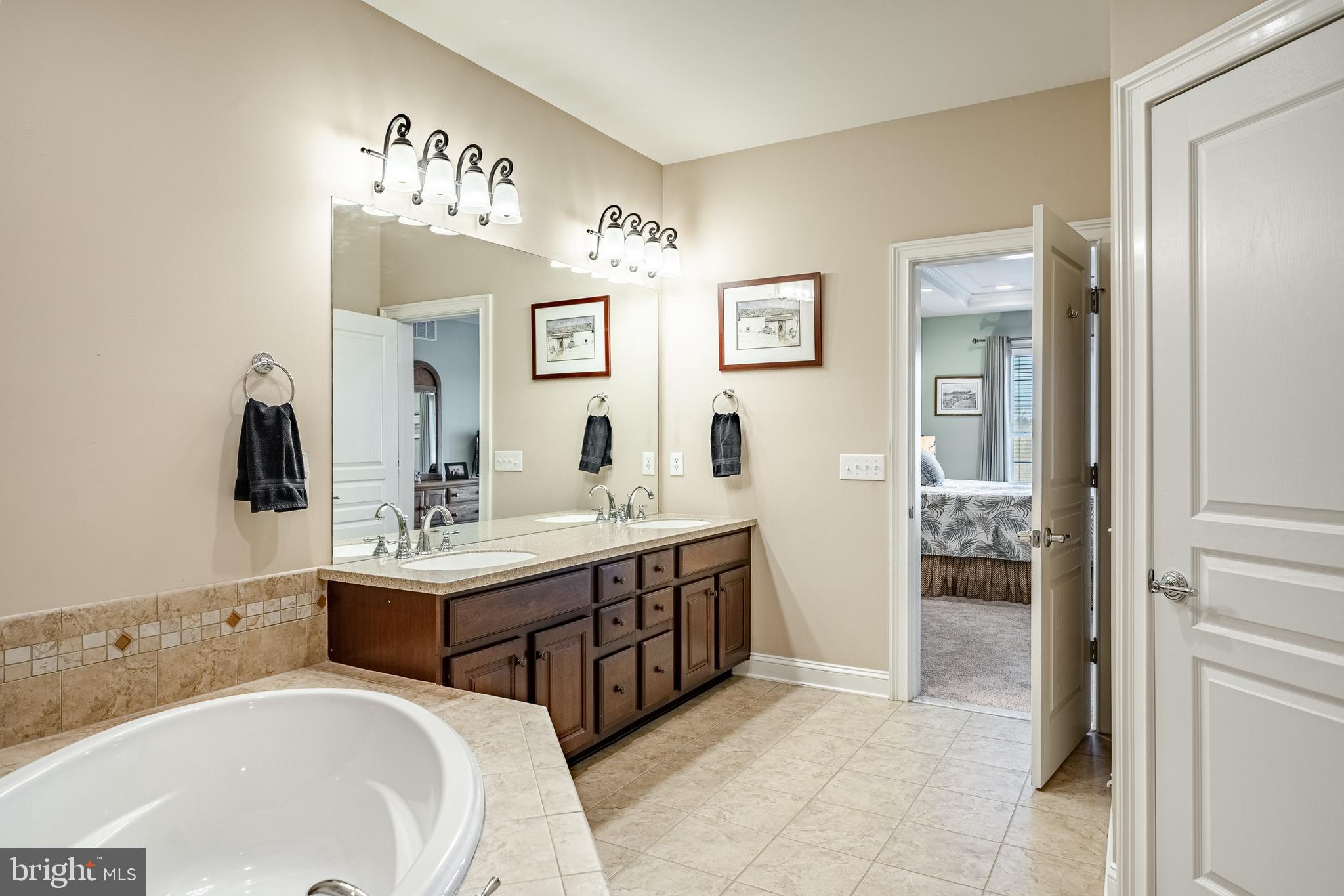 APPLECROSS - Residential