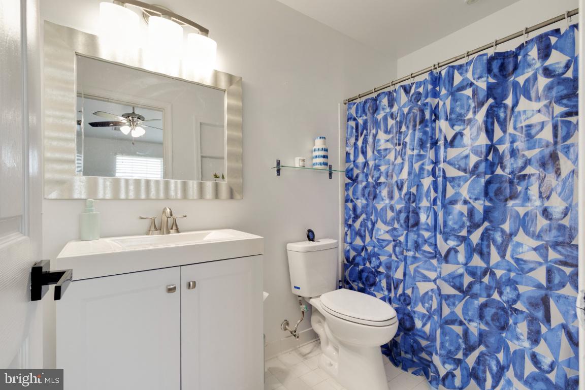 SHERBROOKE II TH CONDO - Residential