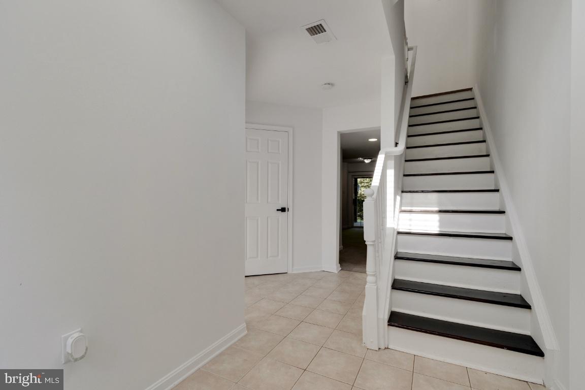 SHERBROOKE II TH CONDO - Residential