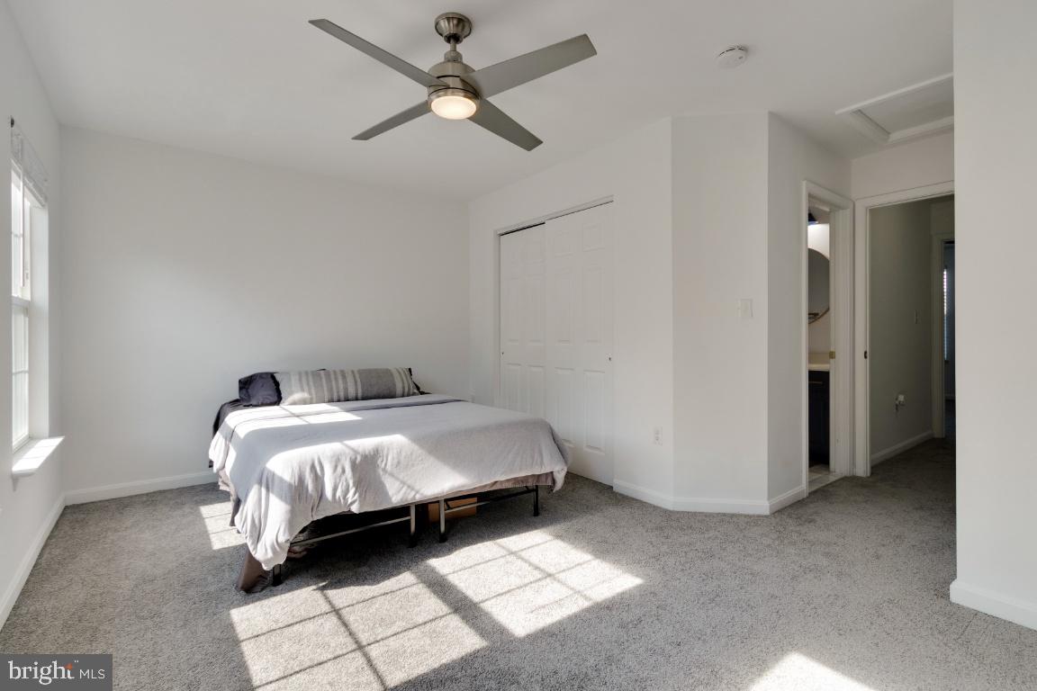 SHERBROOKE II TH CONDO - Residential