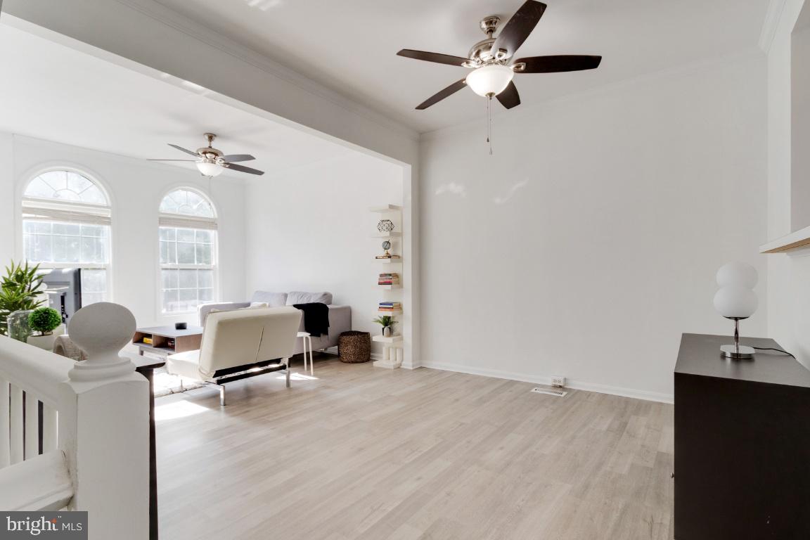 SHERBROOKE II TH CONDO - Residential