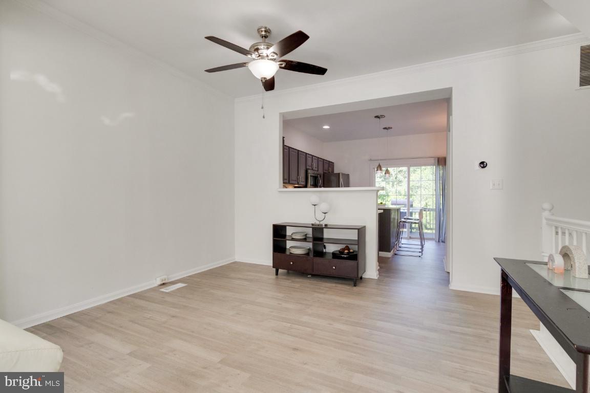 SHERBROOKE II TH CONDO - Residential