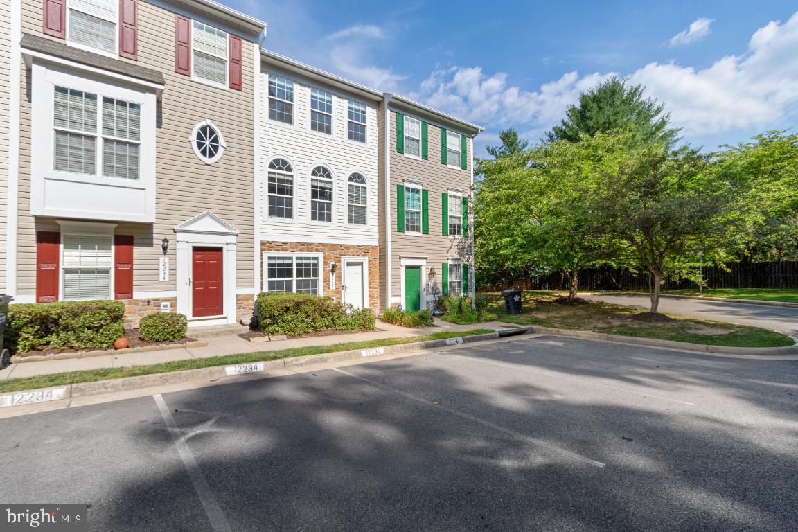 SHERBROOKE II TH CONDO - Residential