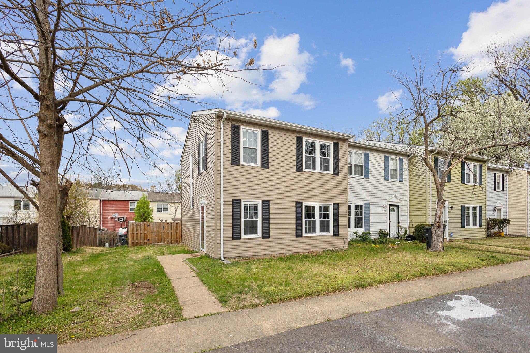 POHICK SQUARE - Residential Lease