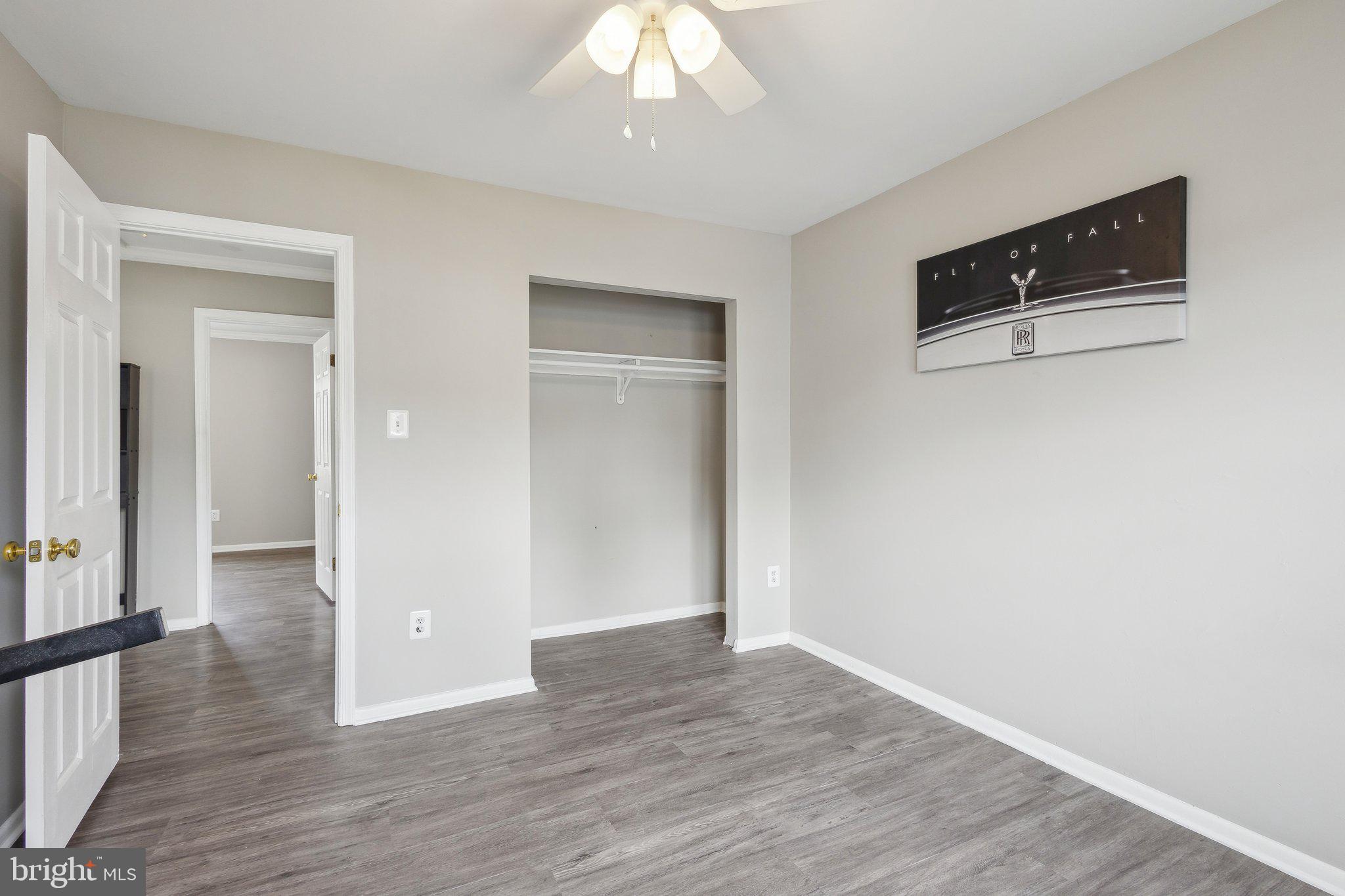 POHICK SQUARE - Residential Lease