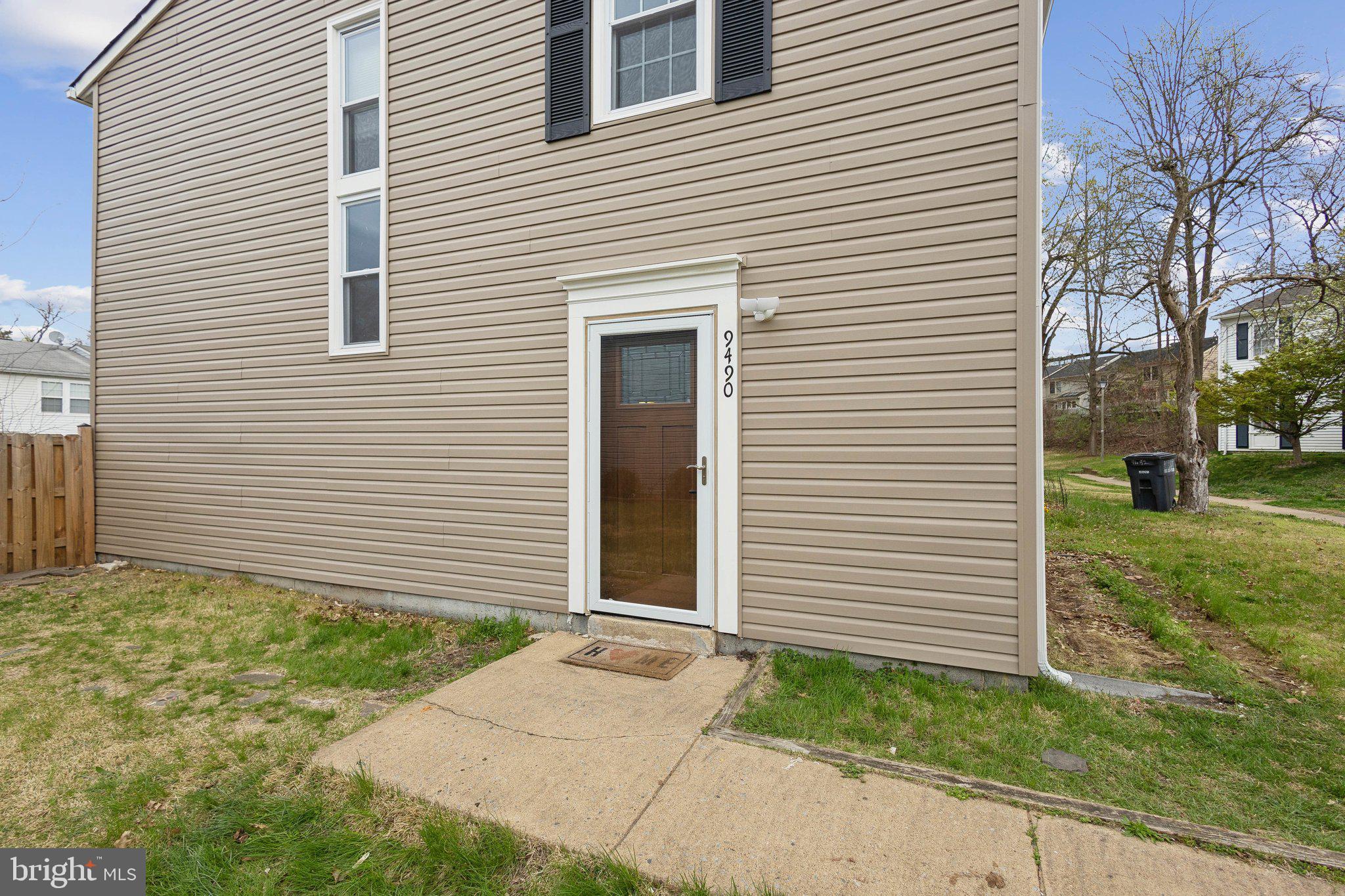 POHICK SQUARE - Residential Lease