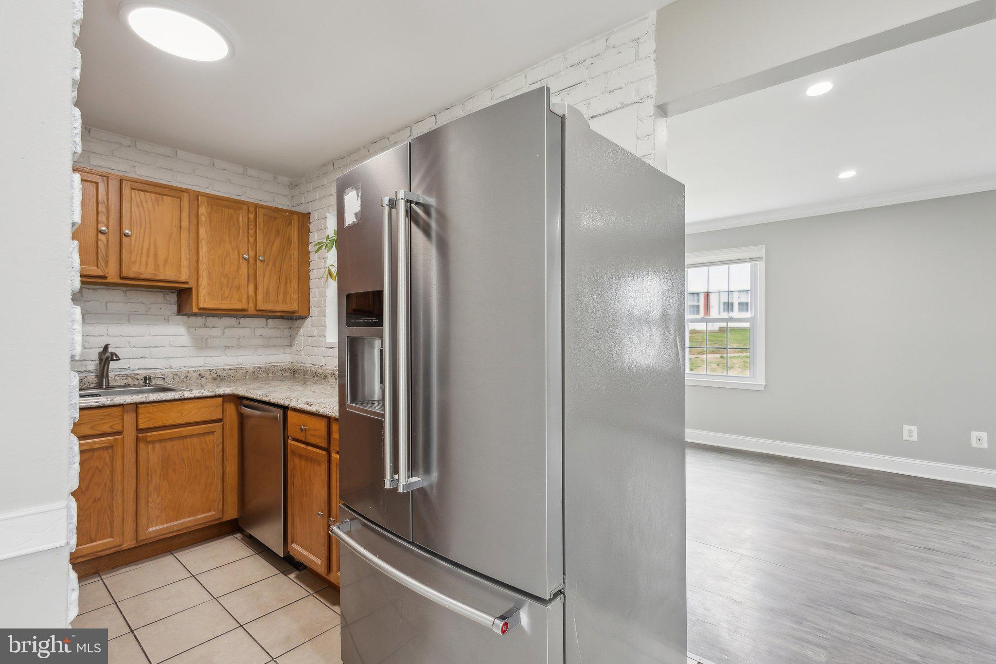 POHICK SQUARE - Residential Lease