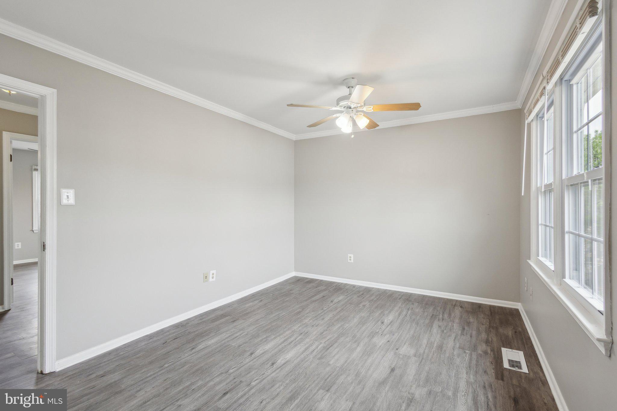 POHICK SQUARE - Residential Lease