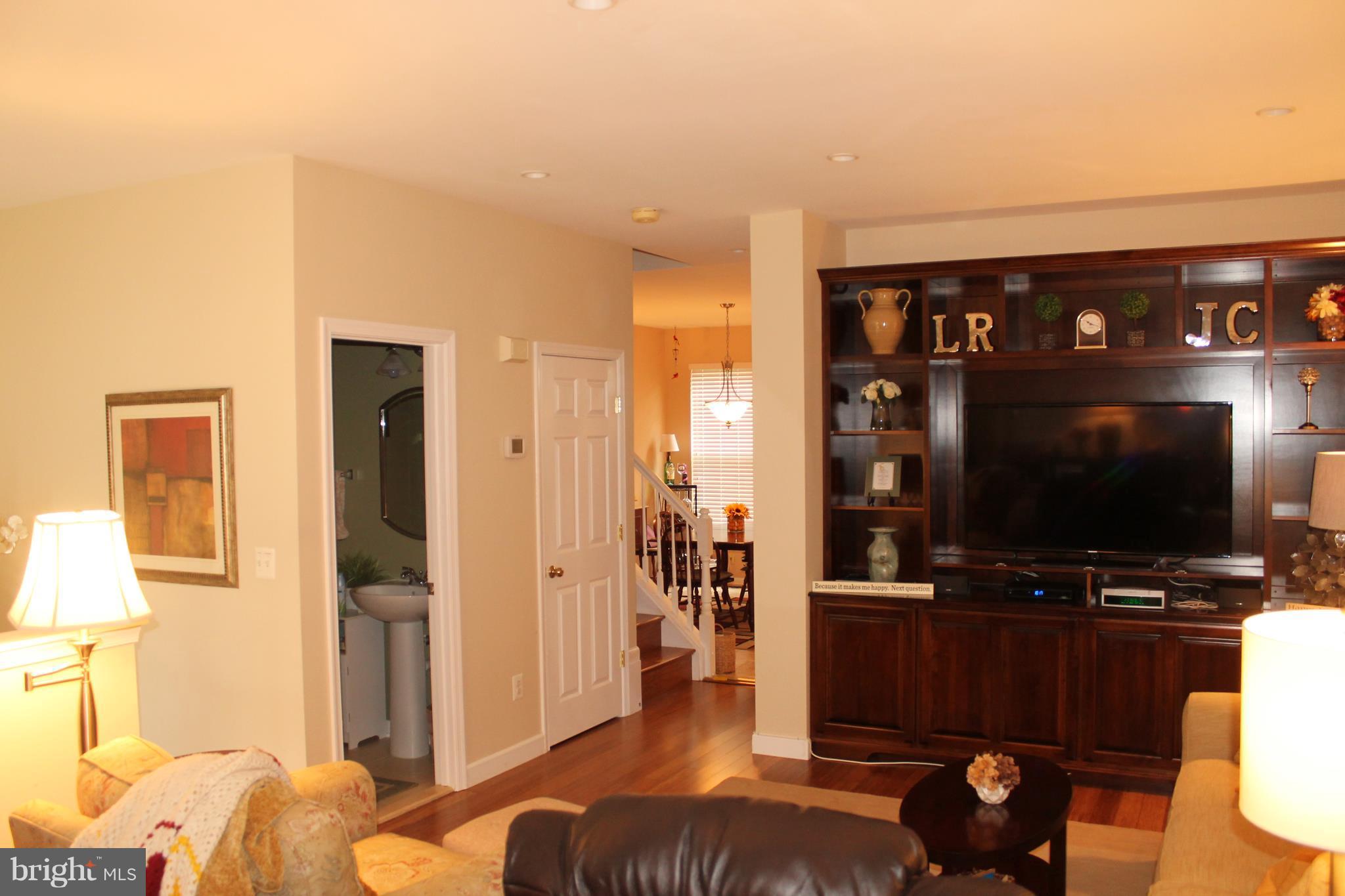 RIDGE TOP TERRACE - Residential Lease