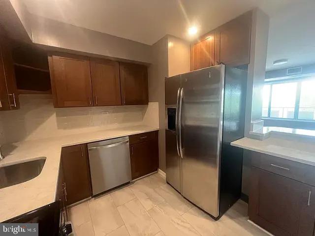 PAVILION ON THE PARK - Residential