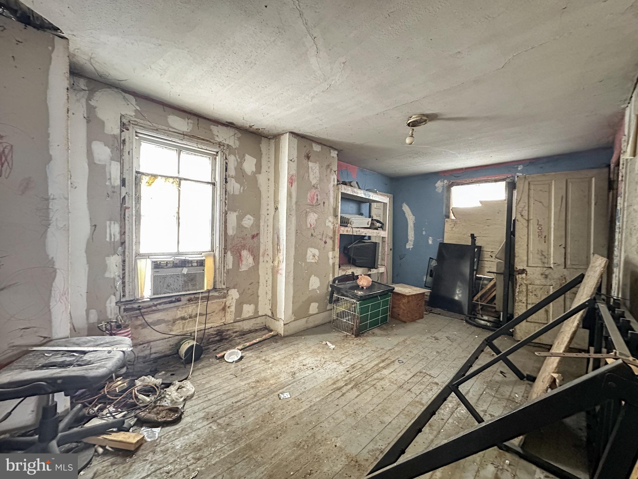 MARTINSBURG CORP - Residential