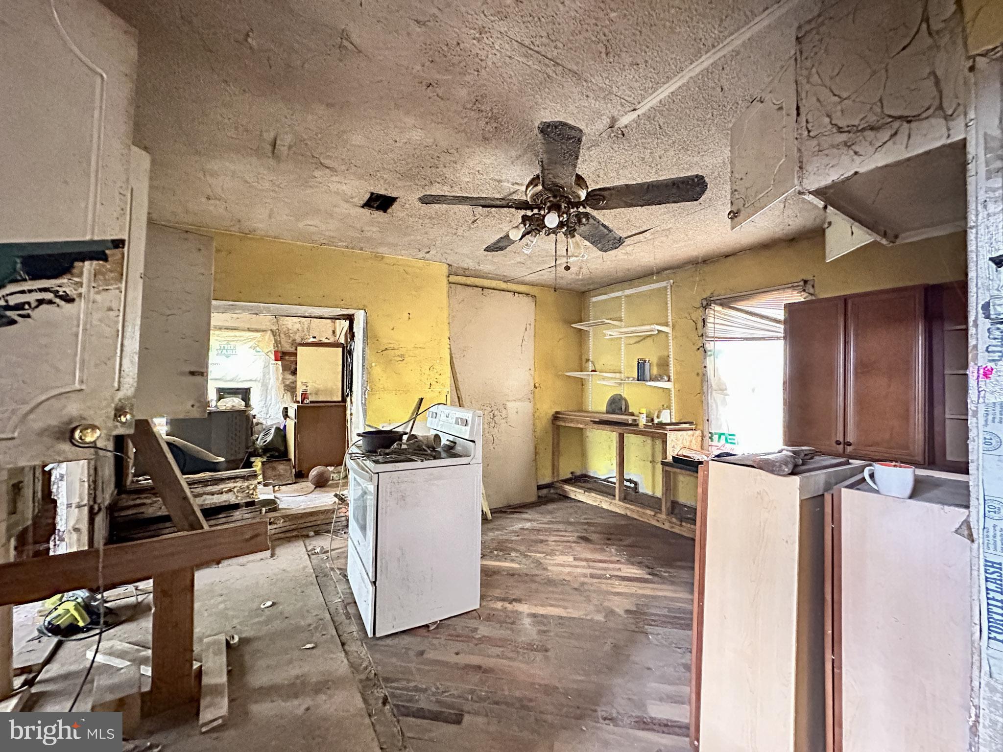 MARTINSBURG CORP - Residential