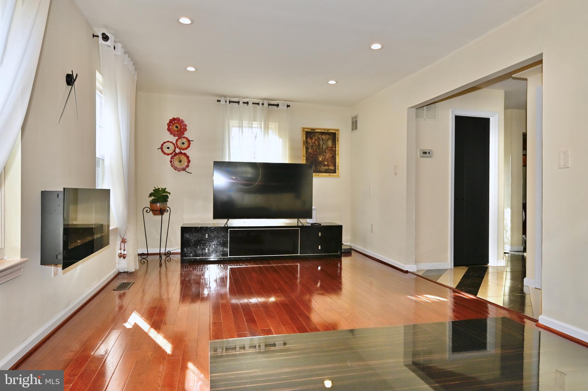 ASPEN HILL PARK - Residential